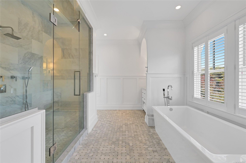 52 Quogue Street - Photo 9