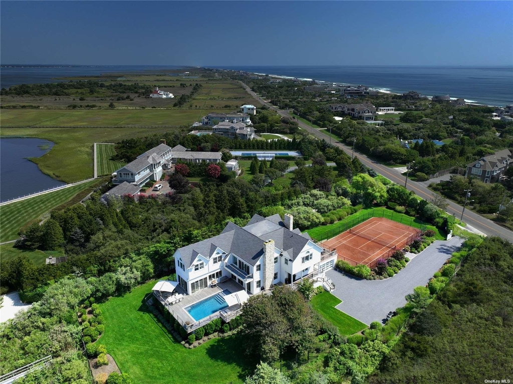 157 Dune Road - Photo 2