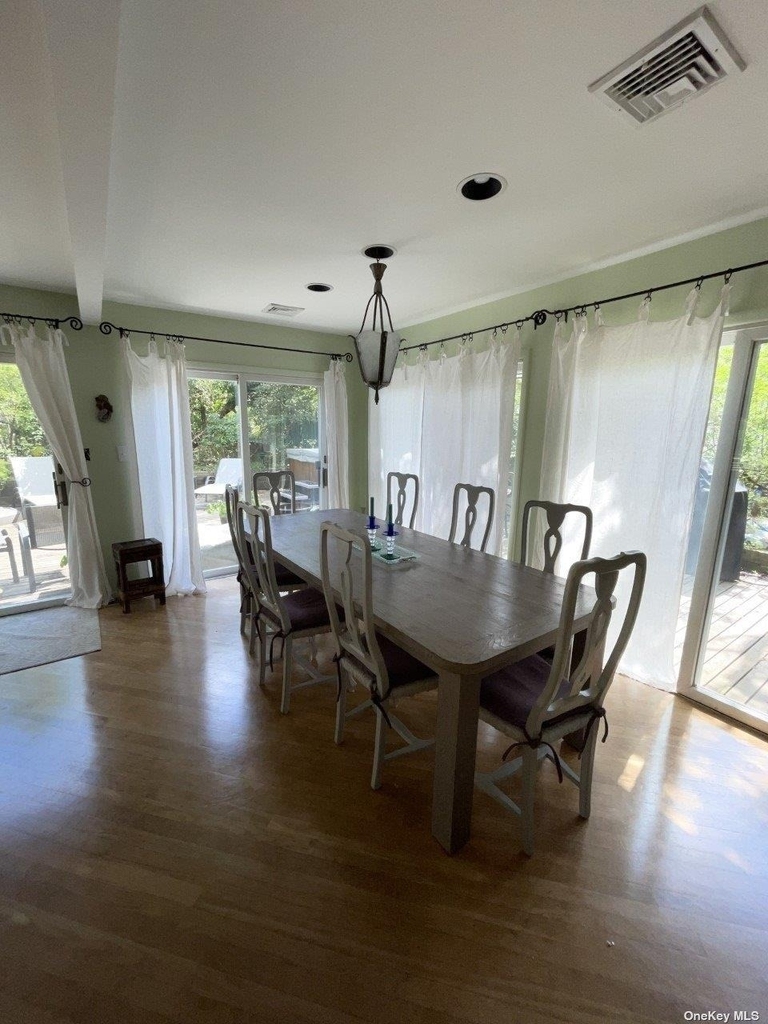 275 Wilmot Road - Photo 3