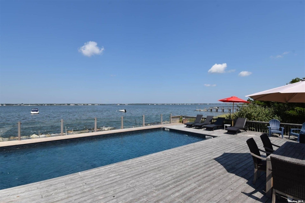 620 Dune Road - Photo 0