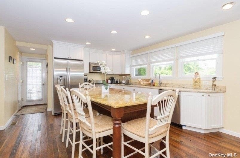 748 Ocean Breeze Walk - Photo 4