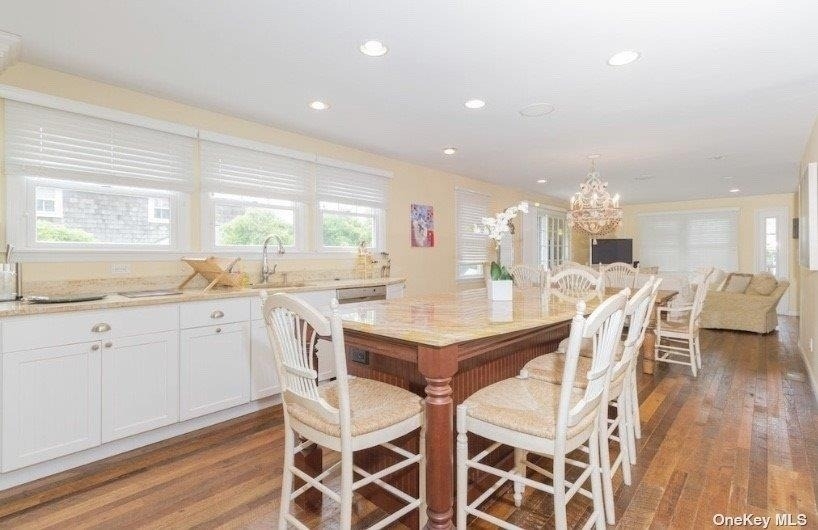 748 Ocean Breeze Walk - Photo 5