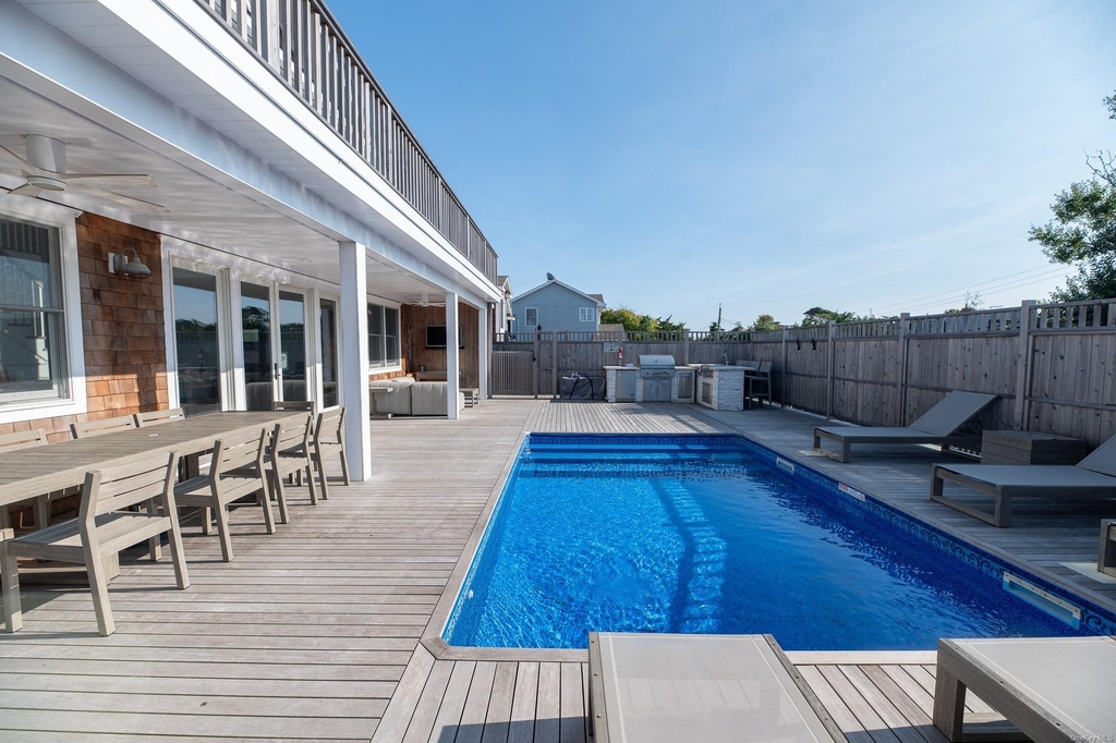 335 Surf Road - Photo 10