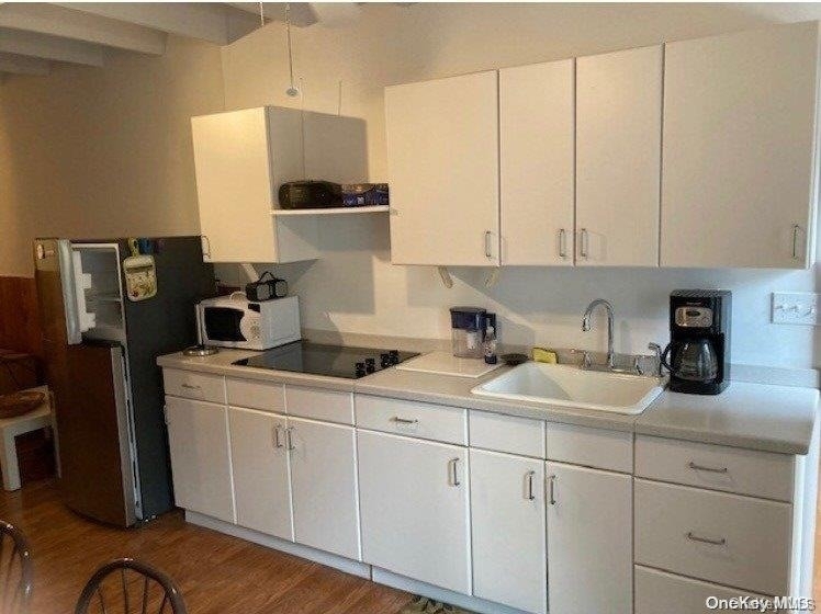 44 E Bayview Avenue - Photo 0