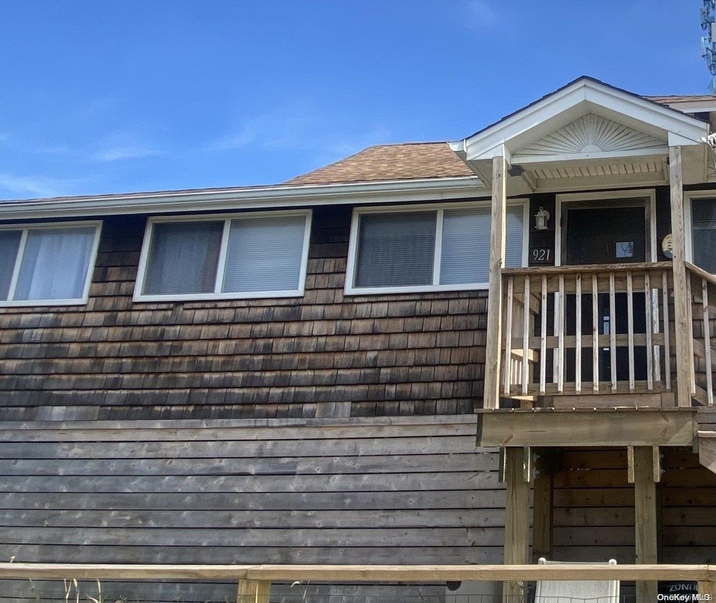 921 Evergreen Walk - Photo 0