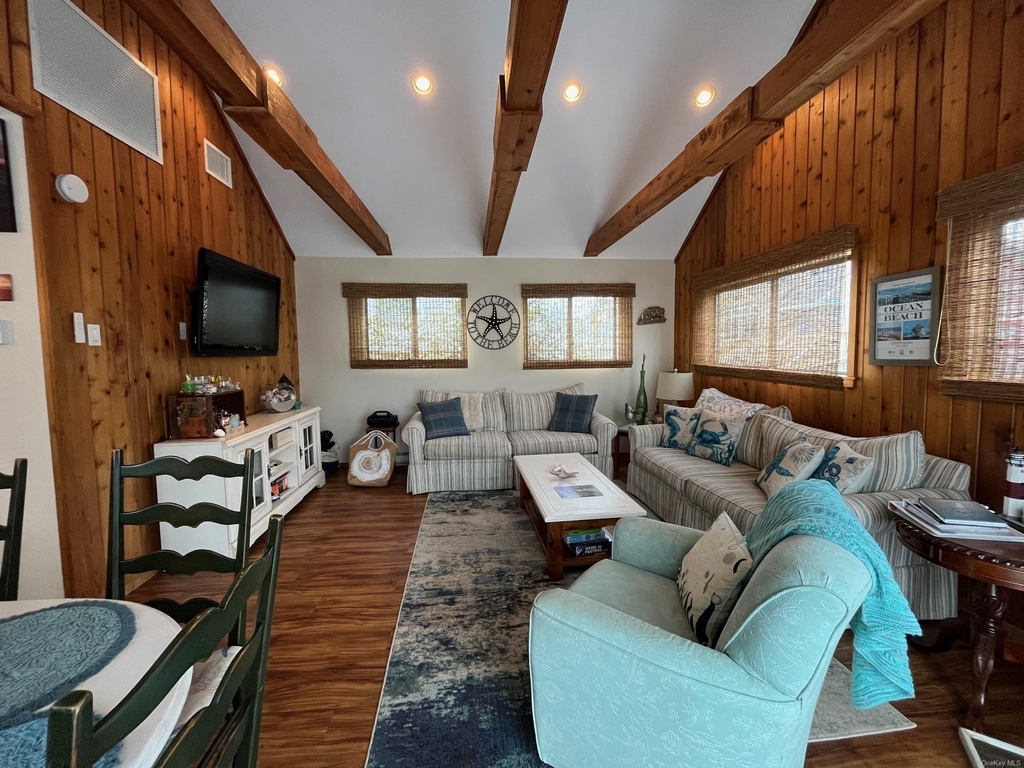 142 Bungalow - Photo 1