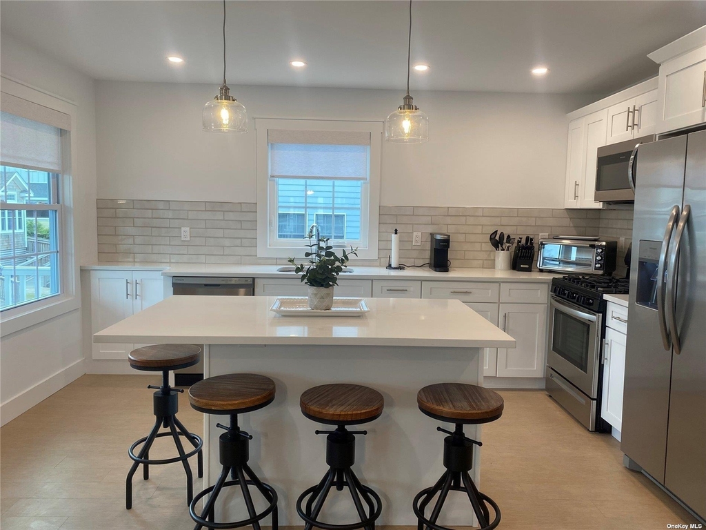 448 Dehnhoff Walk - Photo 3