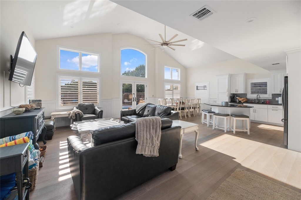 338 Surf Road - Photo 1