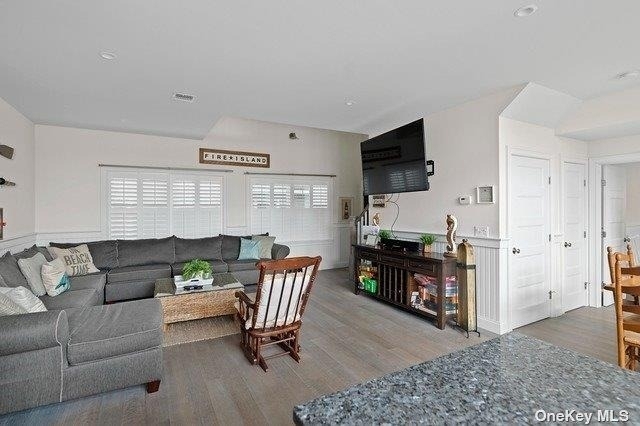 674 Ocean Breeze - Photo 17
