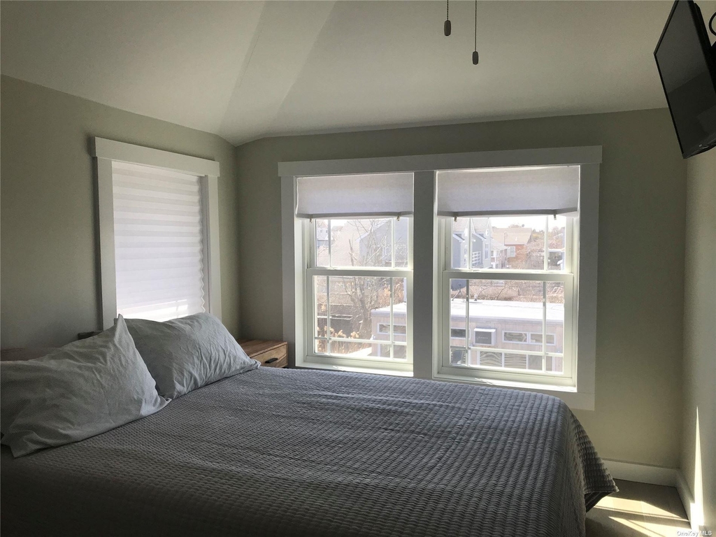 446 Dehnhoff Walk - Photo 3