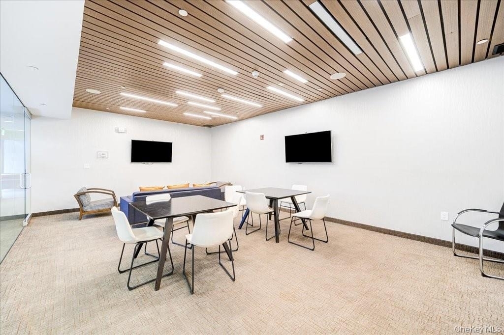 10 Dekalb Avenue - Photo 9