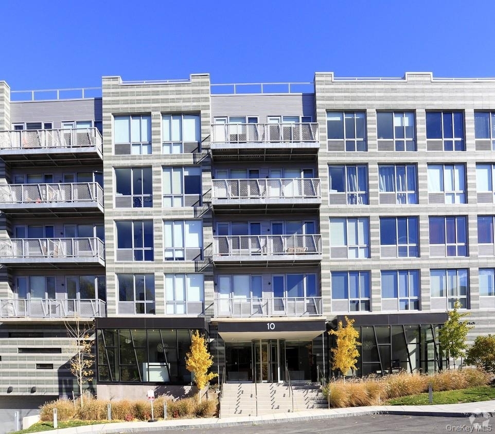 10 Dekalb Avenue - Photo 19