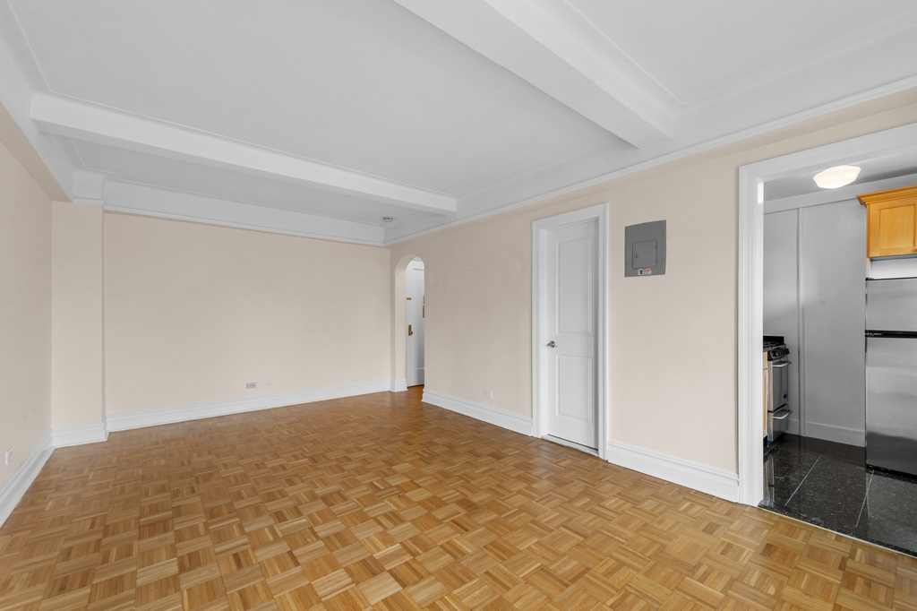 95 Christopher Street - Photo 2