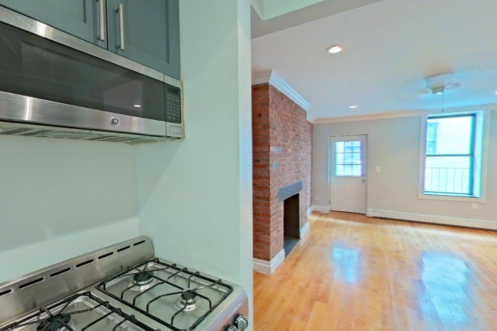 40 Avenue B - Photo 1