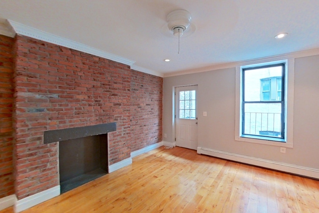 40 Avenue B - Photo 0