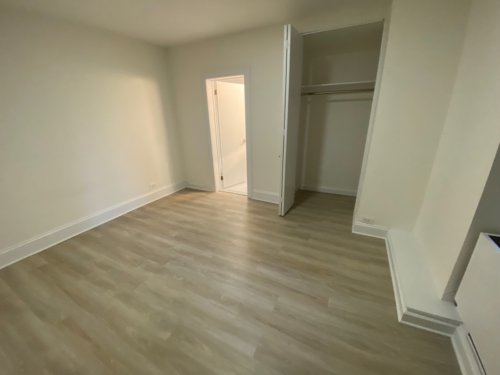 West 34th Street - Photo 2