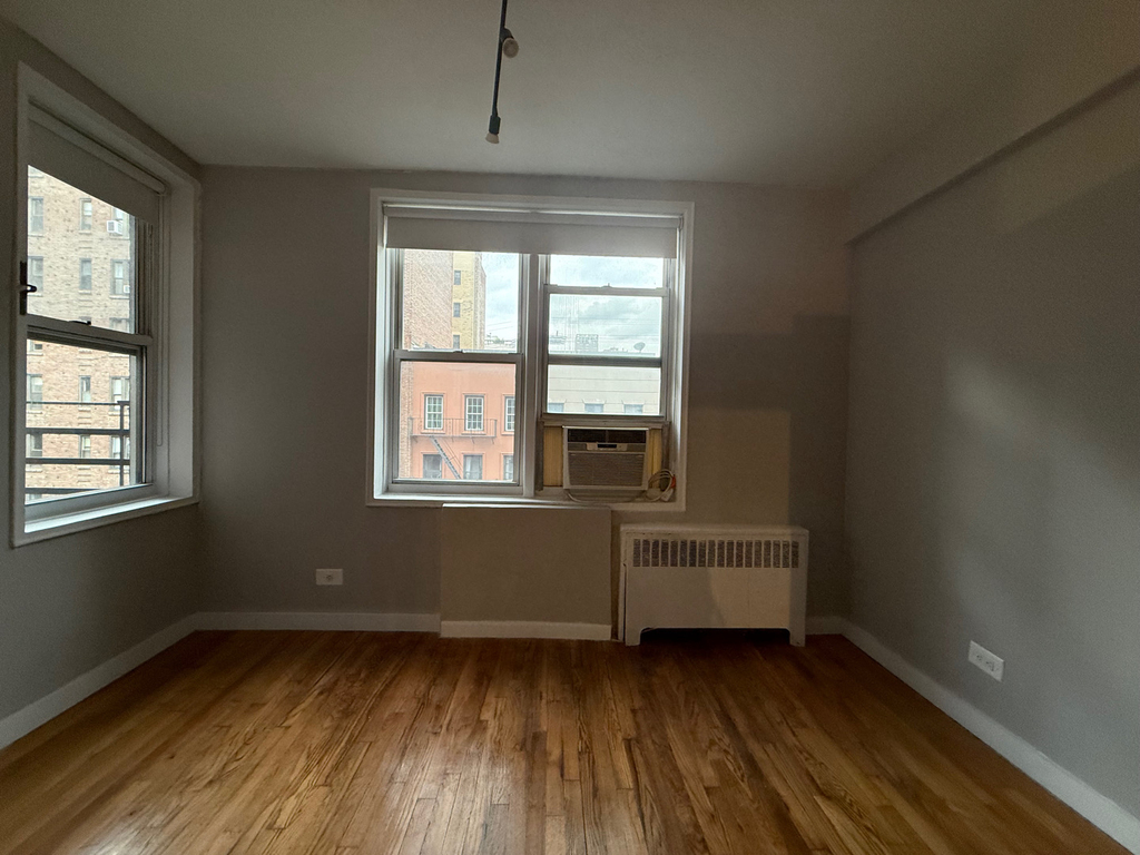 340 East 58th Street - Photo 8