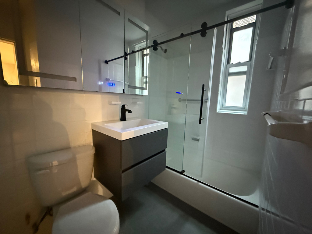 340 East 58th Street - Photo 13