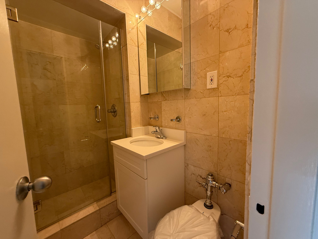 435 East 79th Street - Photo 13
