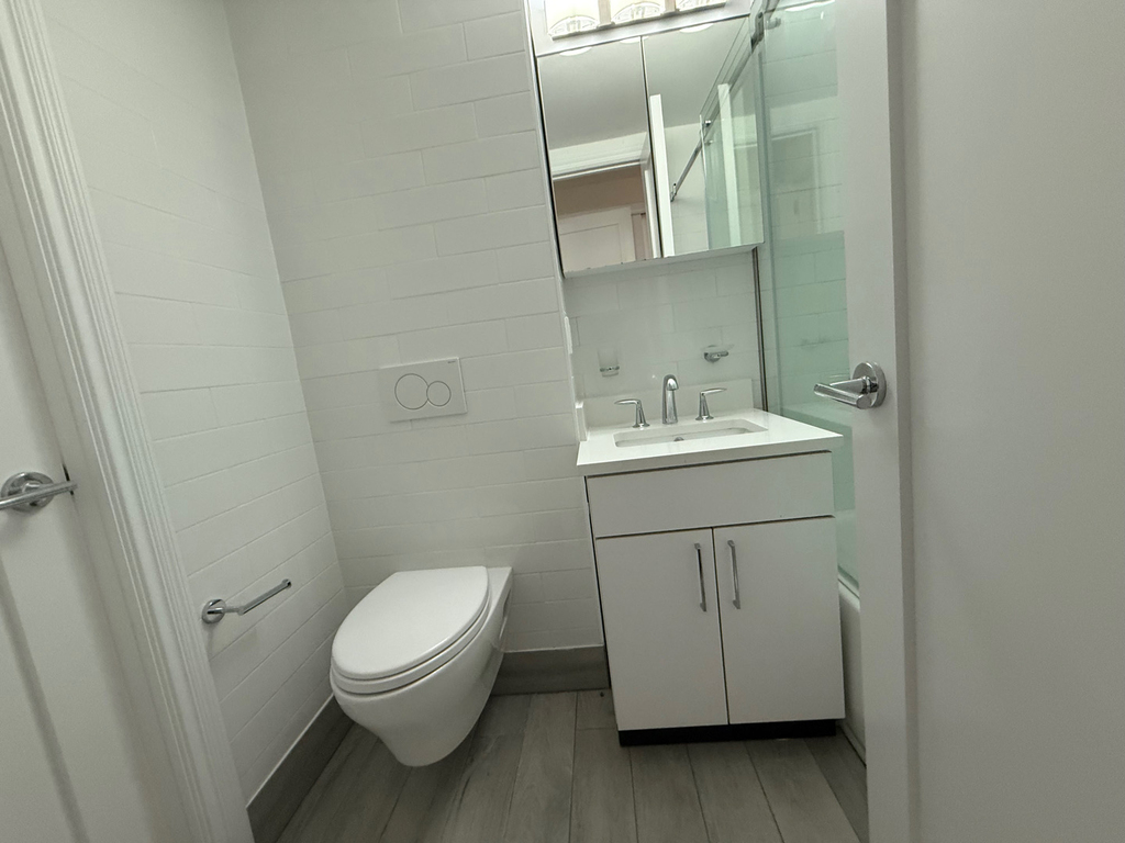 405 East 56th Street - Photo 10