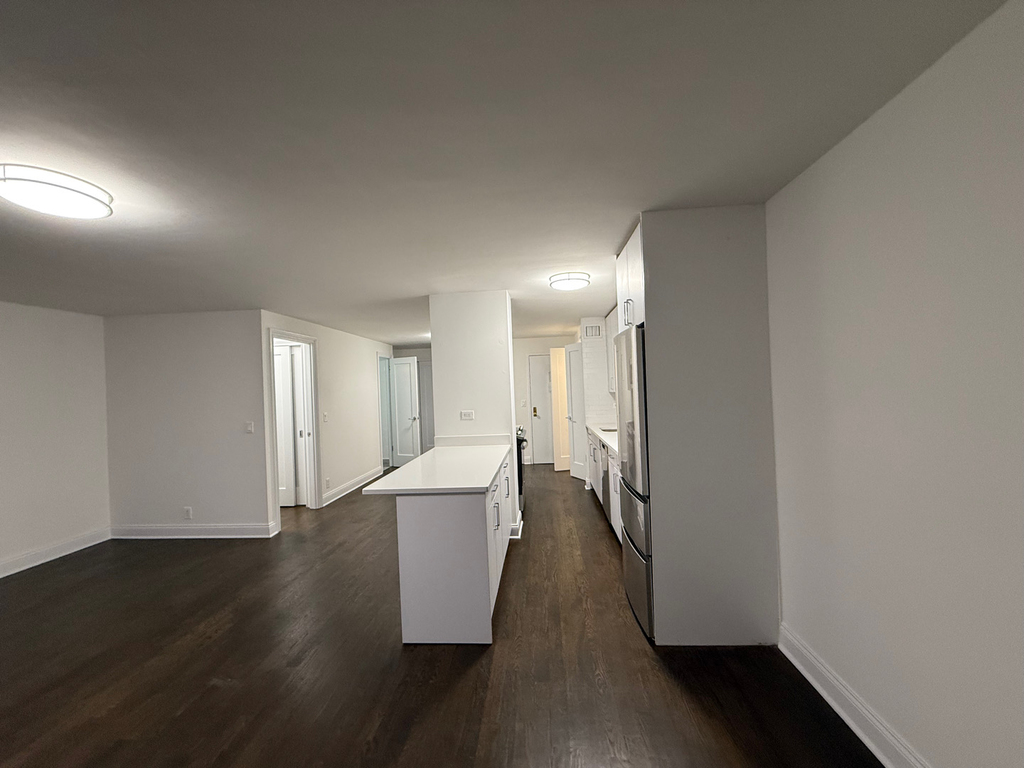 405 East 56th Street - Photo 2