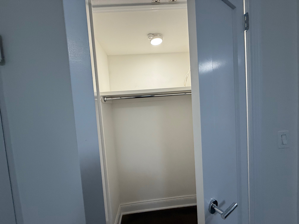 405 East 56th Street - Photo 3