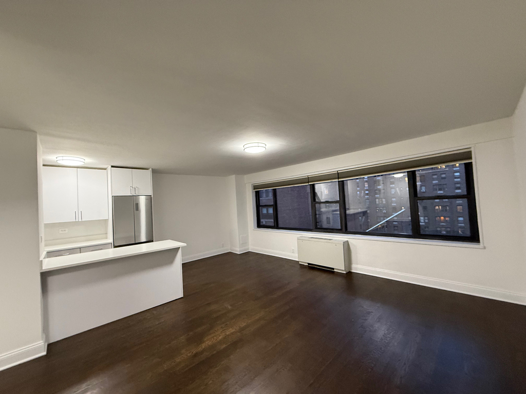 405 East 56th Street - Photo 0
