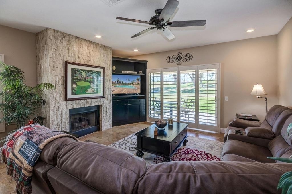 237 Vista Royale Circle W - Photo 5