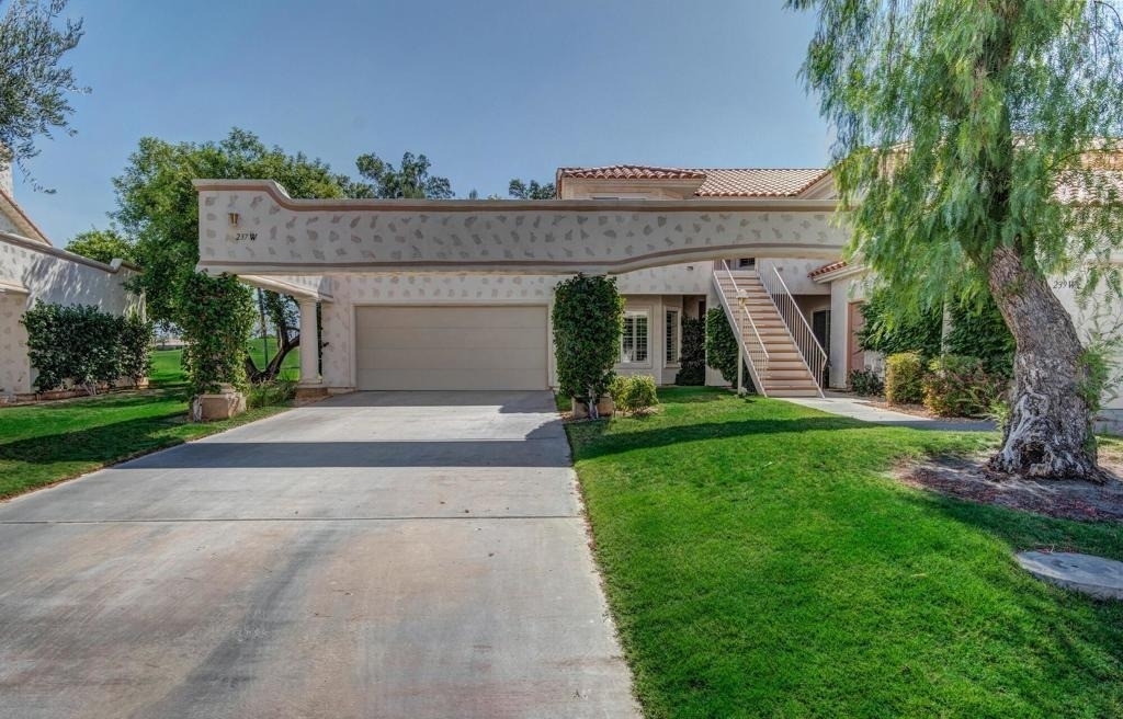 237 Vista Royale Circle W - Photo 1