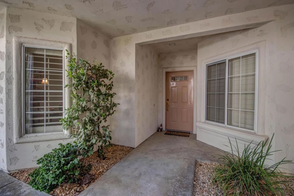 237 Vista Royale Circle W - Photo 3