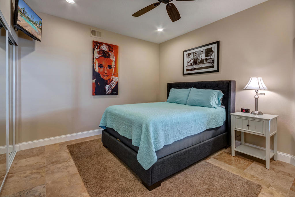 237 Vista Royale Circle W - Photo 19