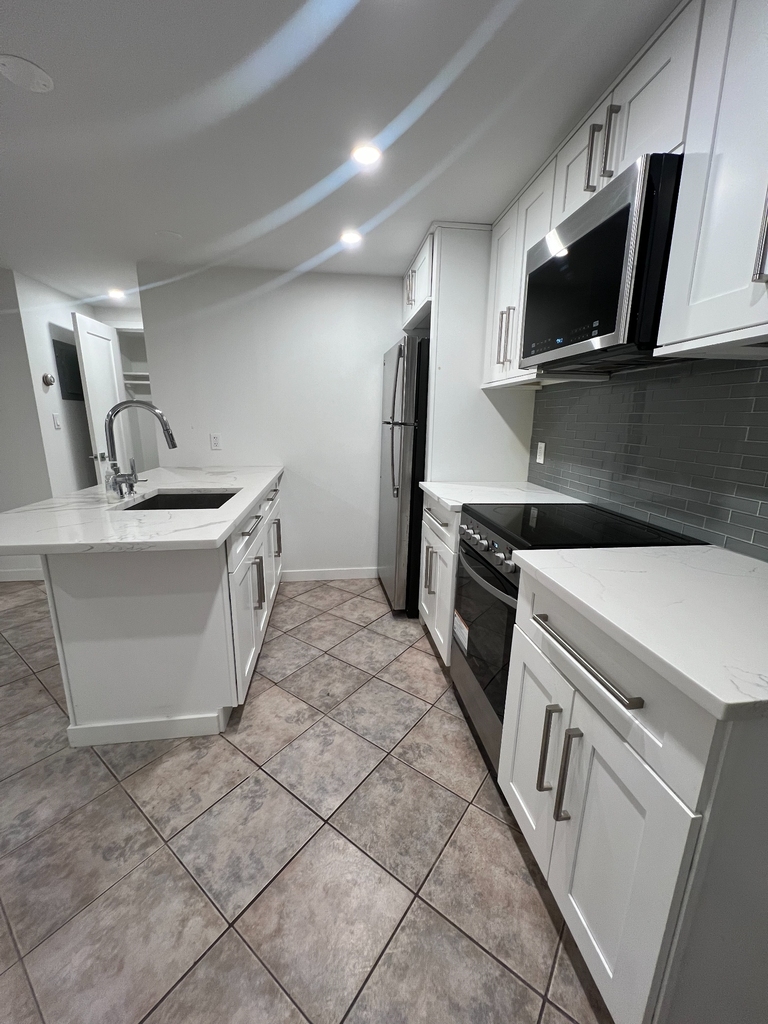 144-60 26th Avenue - Photo 1