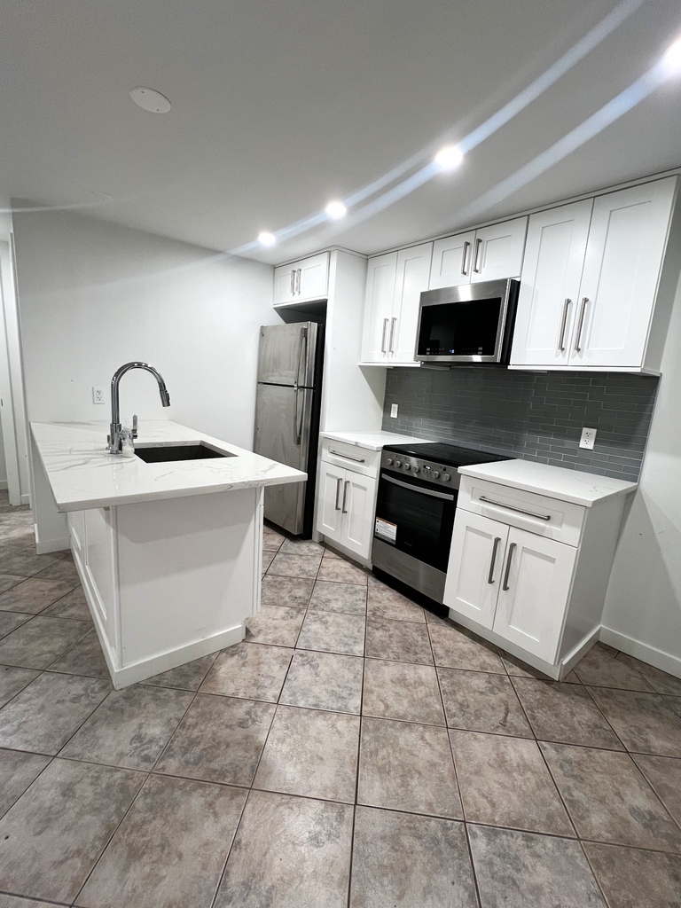 144-60 26th Avenue - Photo 0