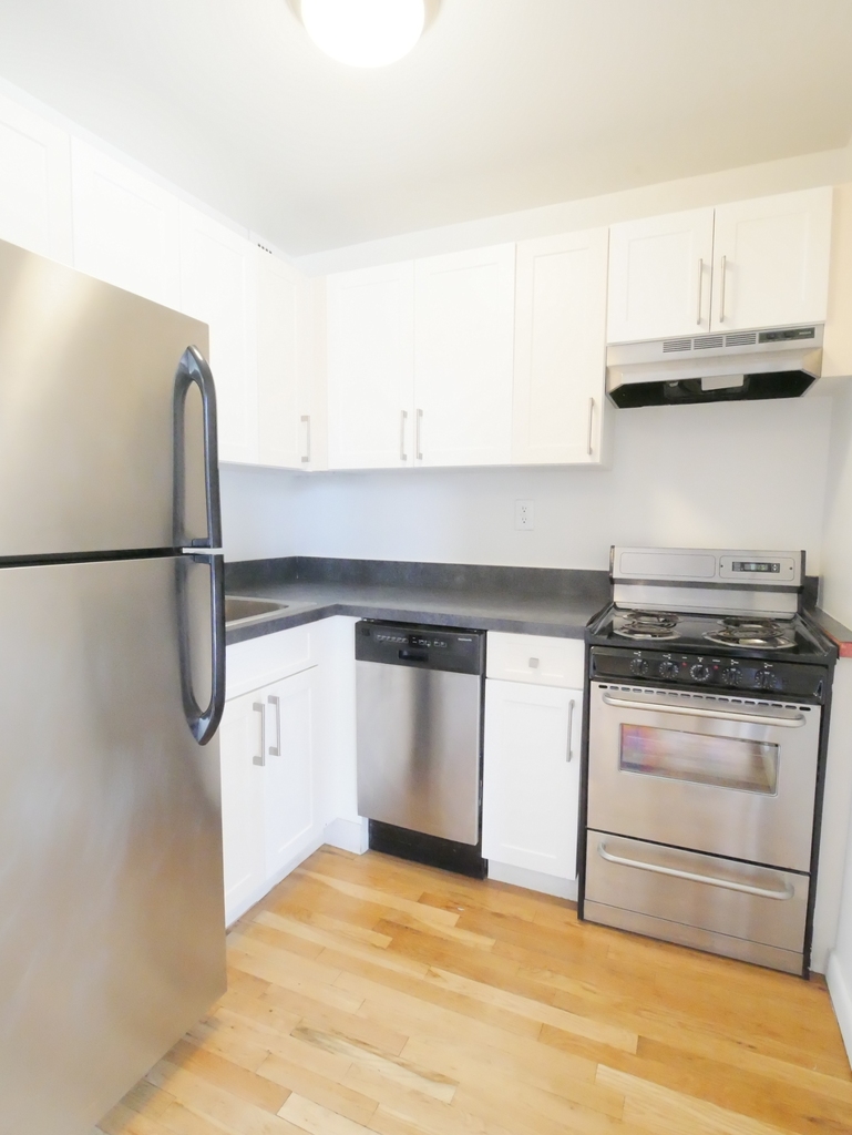 245 East 84th Street - Photo 3