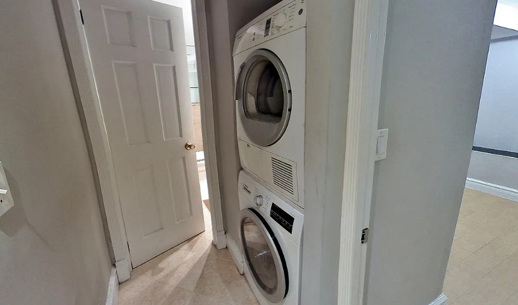 330 East 100th Street - Photo 5
