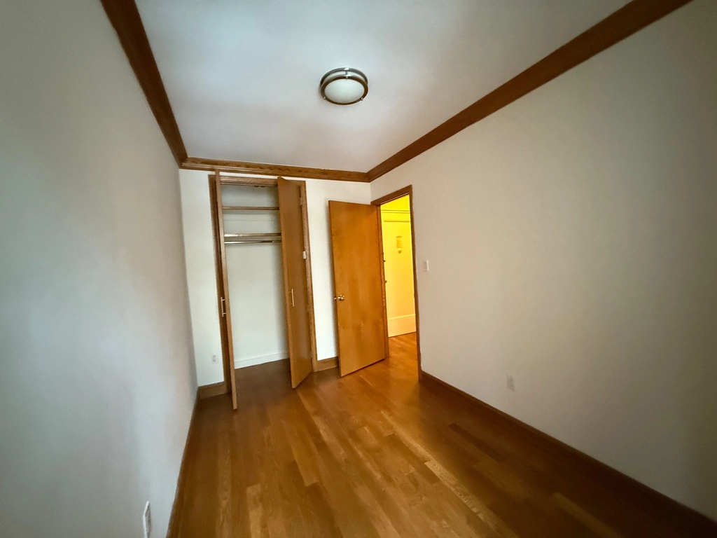 1680 York Avenue - Photo 11