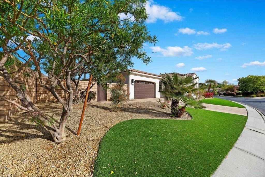 77880 Desert Drive - Photo 5