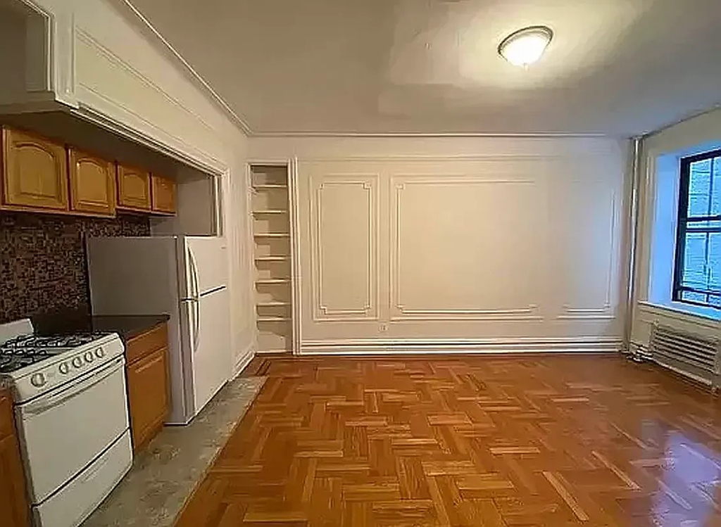 83-43 118th Street - Photo 1