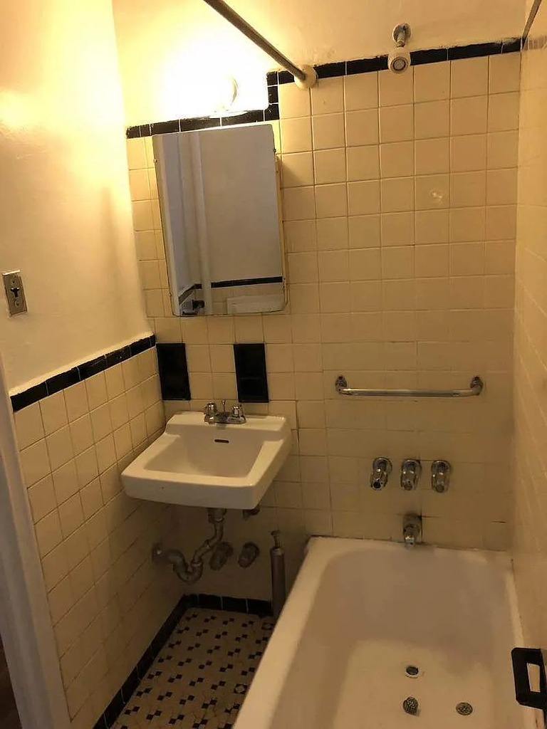 83-43 118th Street - Photo 8