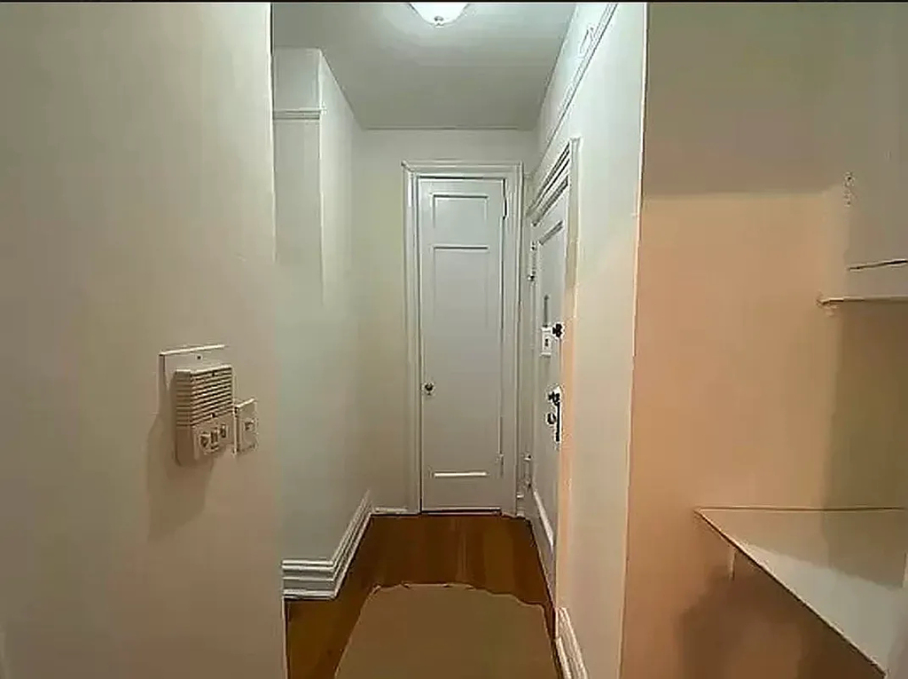 83-43 118th Street - Photo 3
