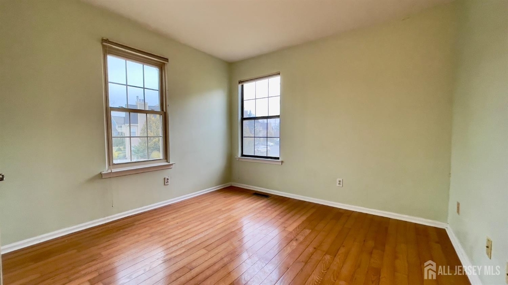 116 Longfield Court - Photo 16