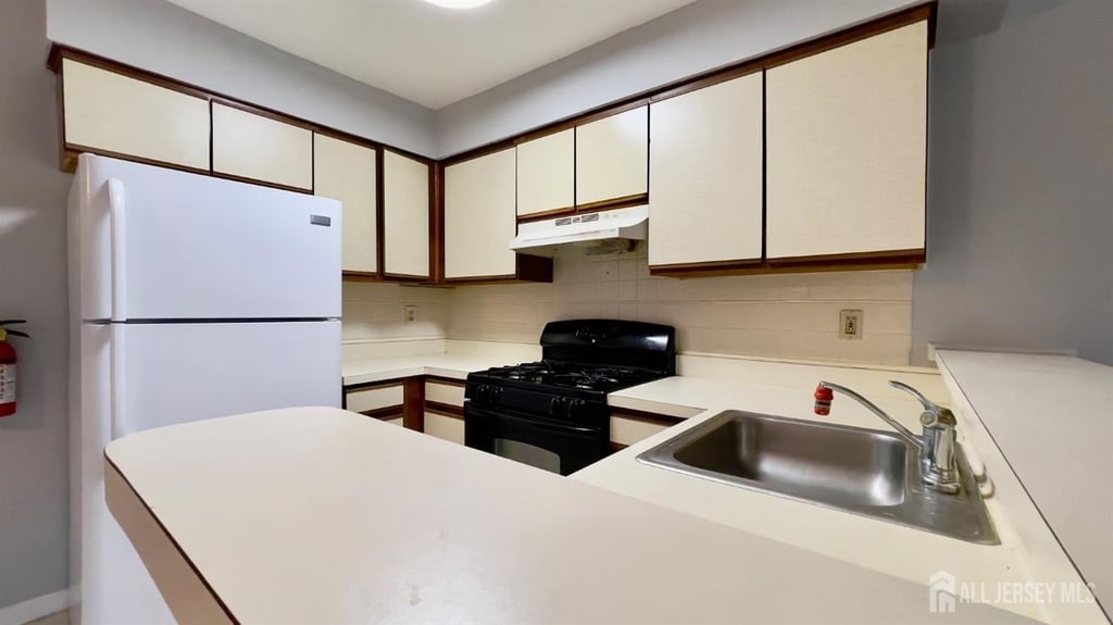 116 Longfield Court - Photo 11