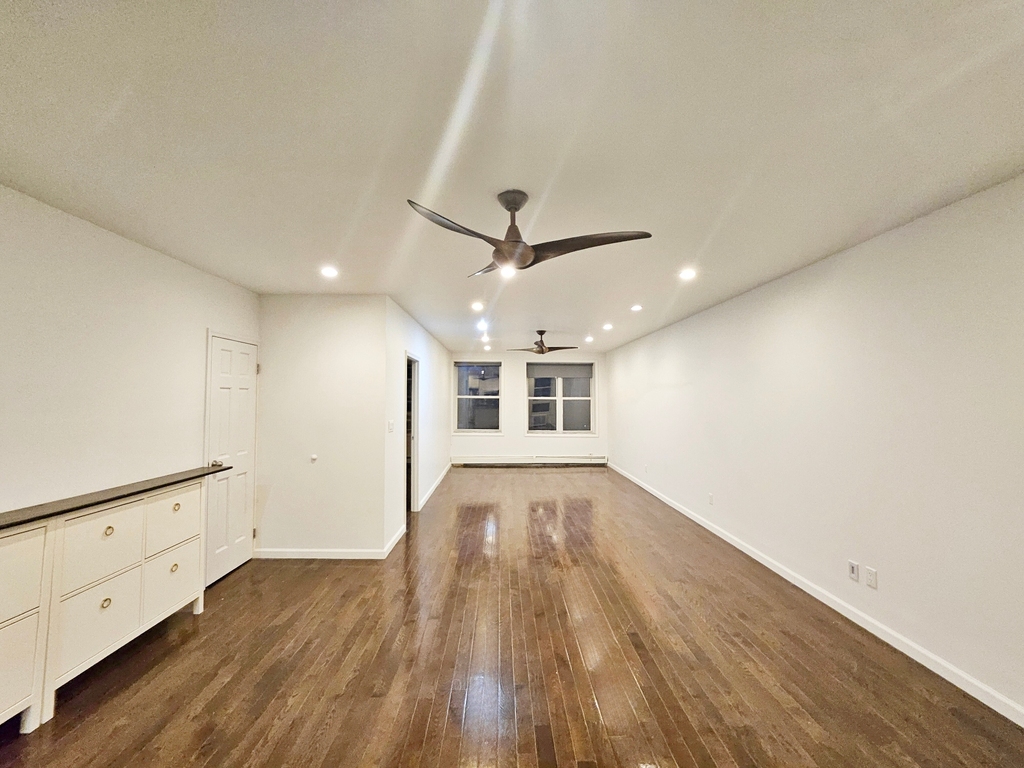 7104 Narrows Avenue - Photo 1