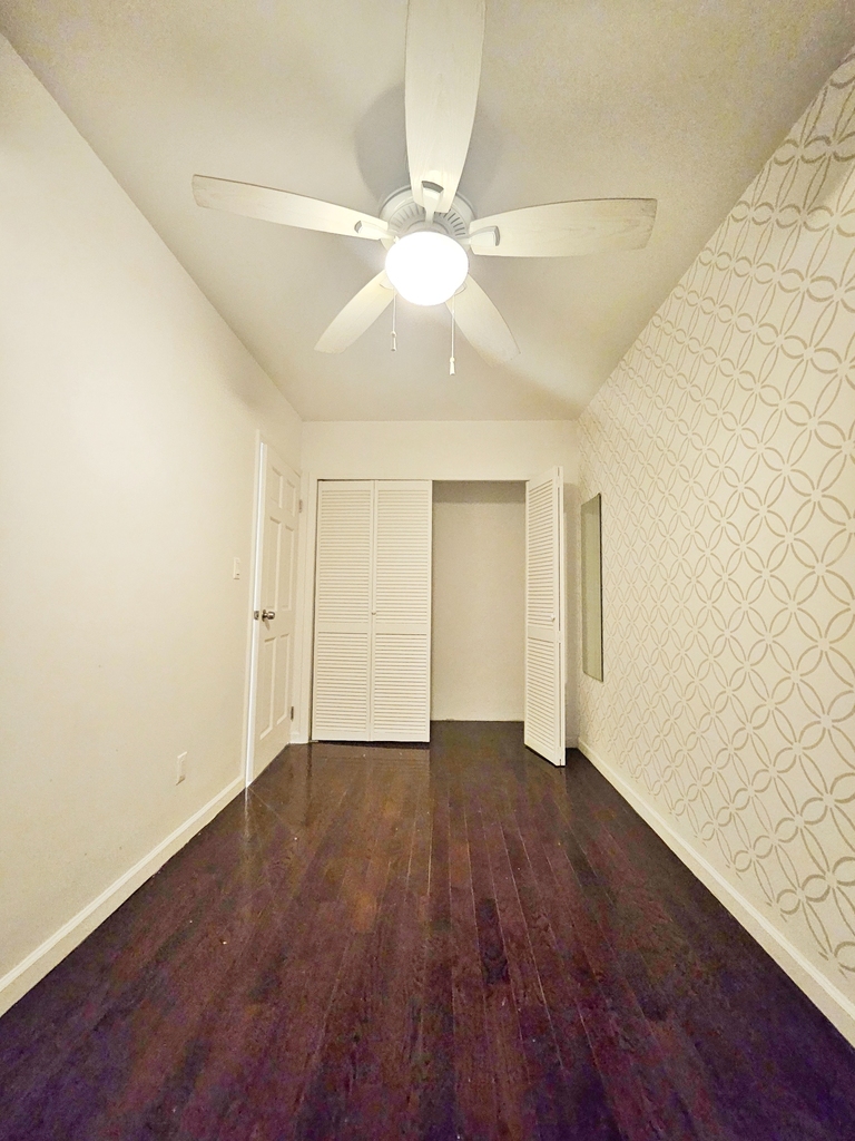 7104 Narrows Avenue - Photo 10