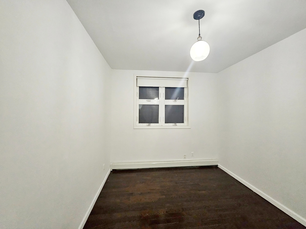7104 Narrows Avenue - Photo 7
