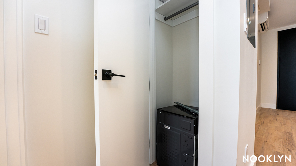 123 Park Avenue - Photo 6
