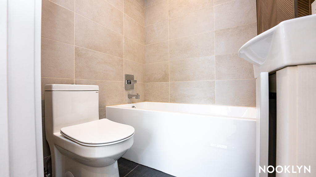 123 Park Avenue - Photo 2