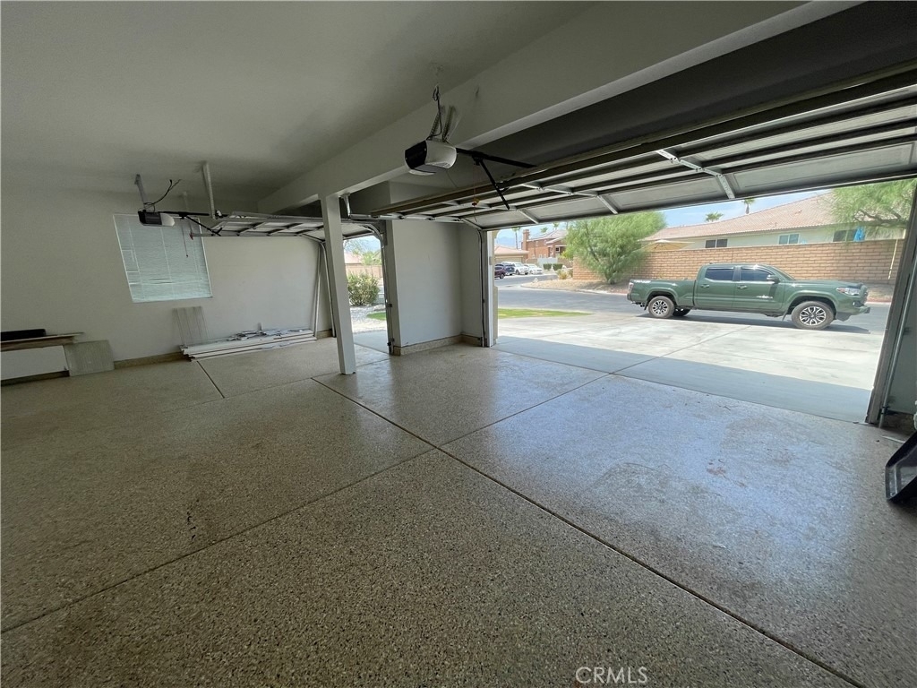 37222 Camden Dr - Photo 9