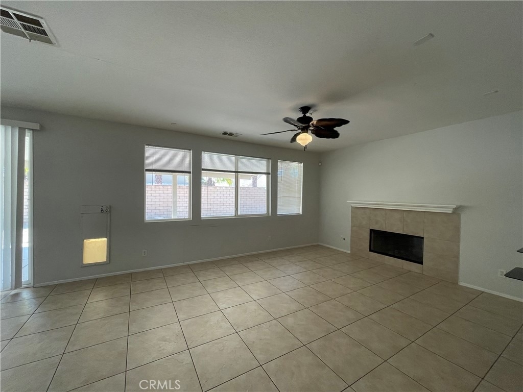 37222 Camden Dr - Photo 10