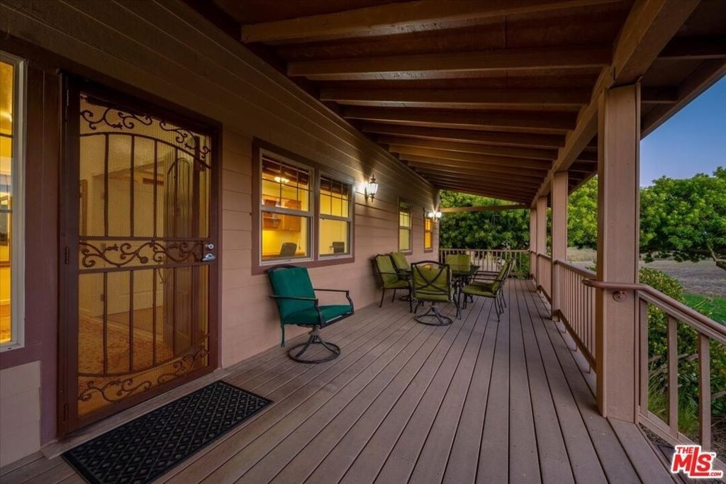 220 Hans Place - Photo 7